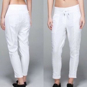 Lululemon Street to studio pants || Sz 6